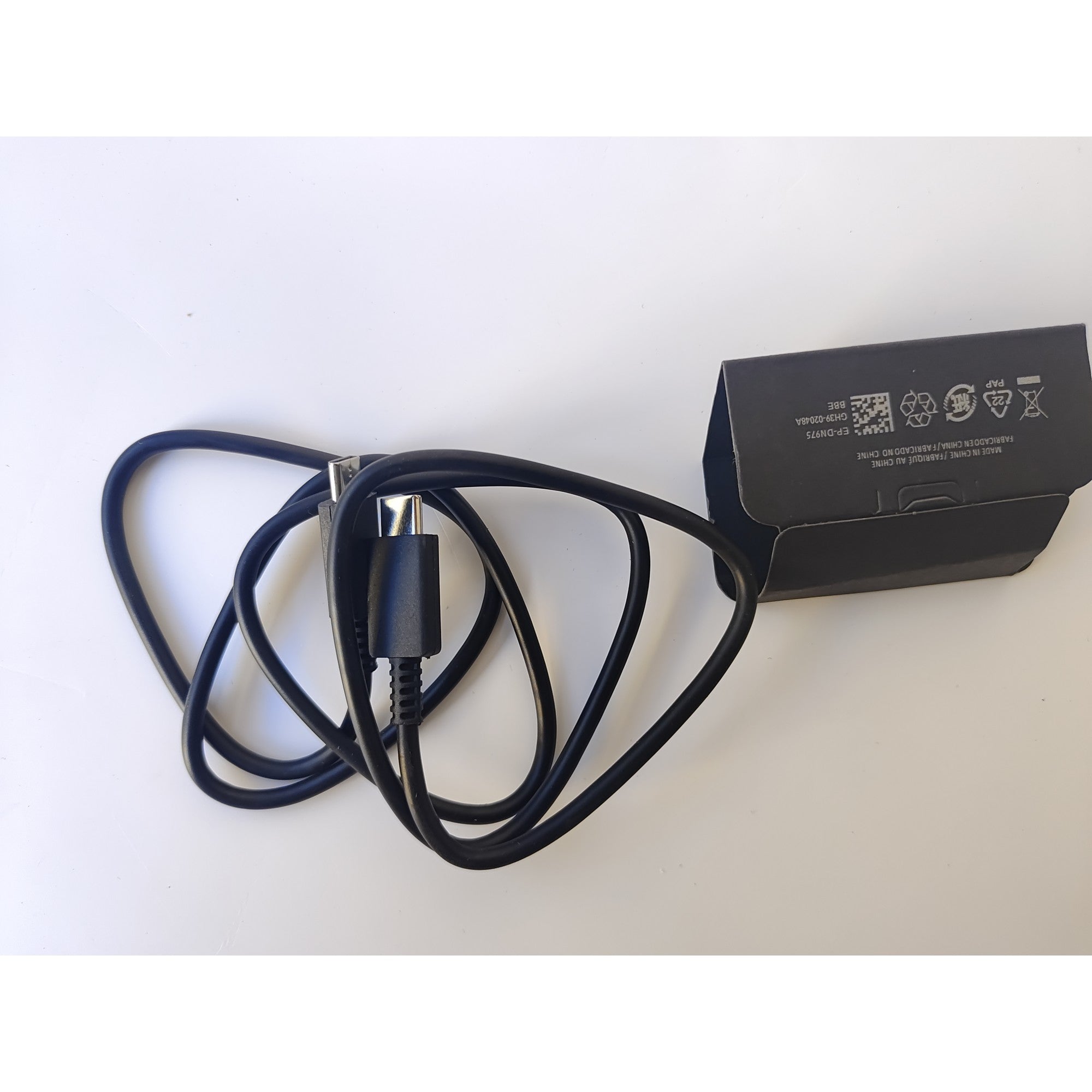 Cablu de date și încărcare Type-C Fast Charge 1 metru – rapiditate și fiabilitate la îndemâna ta