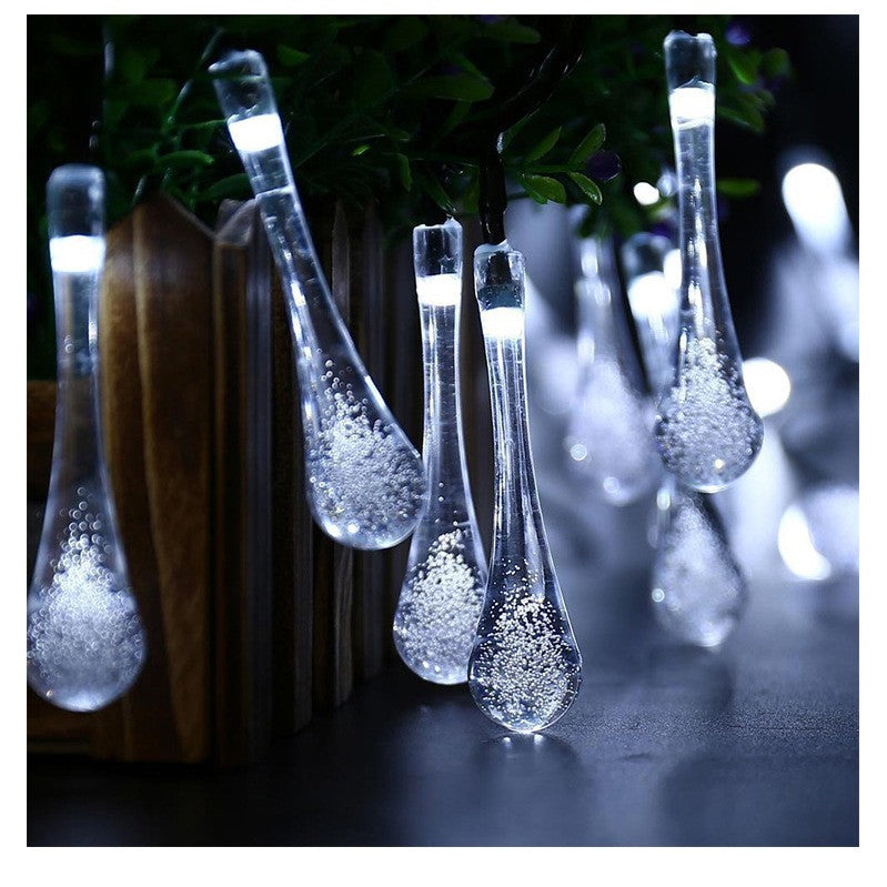 Instalație solară cu 28 LED-uri tip picătură, 6 metri – lumini albe reci, fir negru