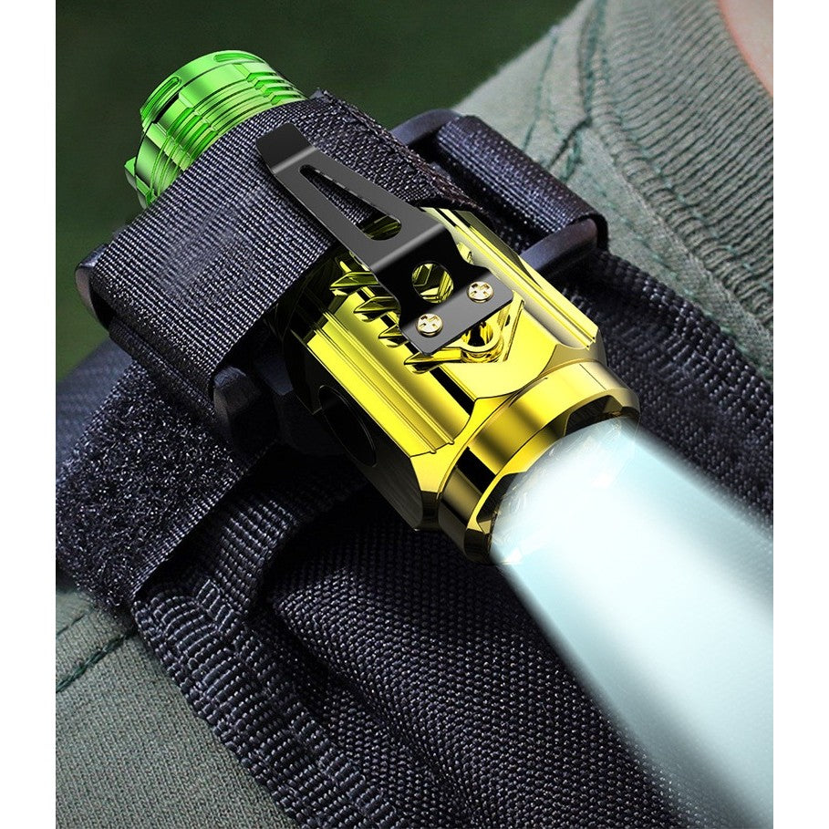 Lanternă LED cu 3 Nuclee, USB Reîncărcabilă, Autonomie Lungă și Magnet