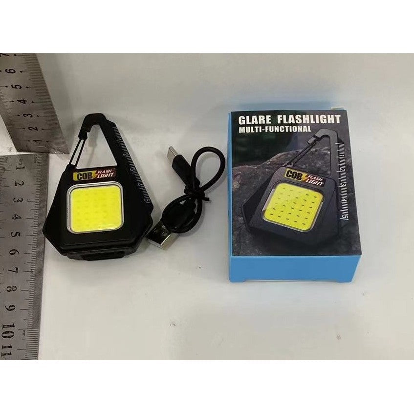 Lanternă tip breloc impermeabilă, cu încărcare USB-C și lumină COB – compactă și puternică