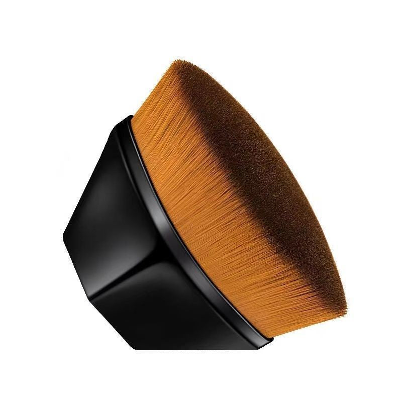Pensulă kabuki plată pentru fond de ten – aplicare uniformă și finish natural