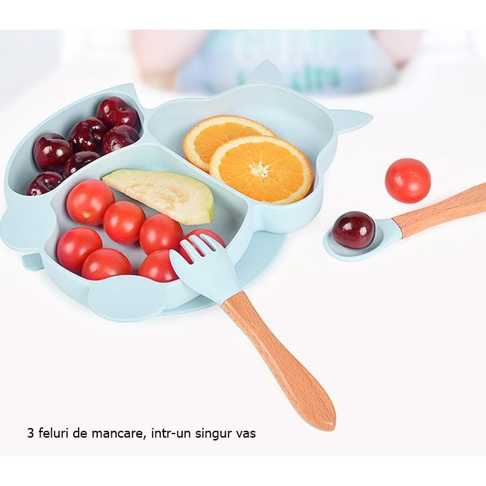 Set 10 piese pentru diversificare bebeluși și copii din silicon și lemn, farfurie compartimentată cu ventuză, tacâmuri și cană baby blue