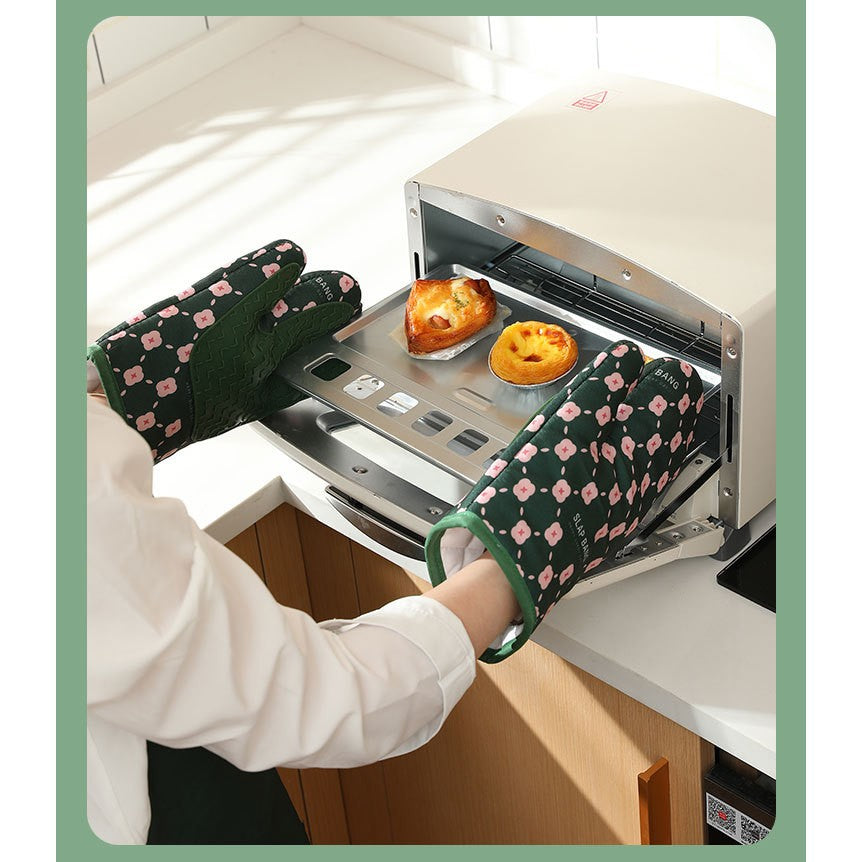 Set 2 mănuși de cuptor rezistente 330°C – textil & cauciuc, 26,5×18 cm, verzi